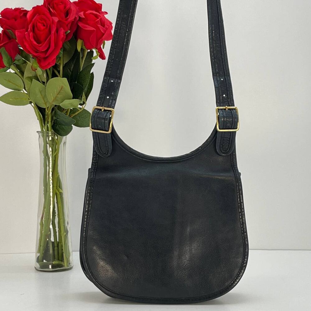 Vintage Coach NYC Saddle Bag Small 9205 Navy - Picture 1 of 10